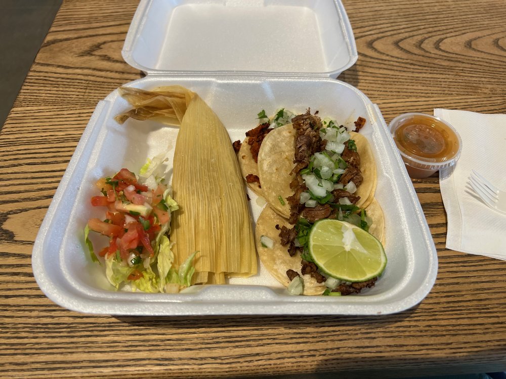 Tamales Nelly