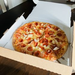Da Pizza Company - Pepperoni and onion