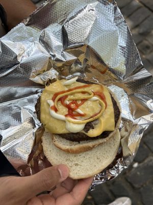 Mo's Burgers by null