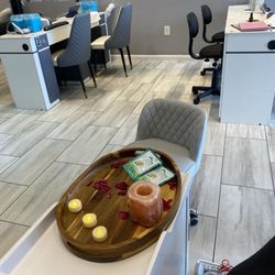 Nail Shadow Cumming - Volcano pedicure set up! The rose was delicious as well! What a lovely way to relax!