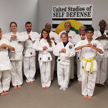 USSD French Valley - Last night's Teen/ Adult Beginner Class! Big workout, stretch, temple drills, then learning how to fall without getting hurt (slapping out). - Karate Near Me - Winchester, California USSD French Valley - Last night's Teen/ Adult Beginner Class! Big workout, stretch, temple drills, then learning how to fall without getting hurt (slapping out). - Karate Near Me - Winchester, California