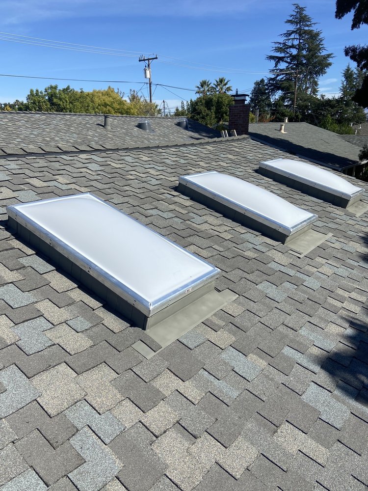 Slide of Stars & Stripes Roofing