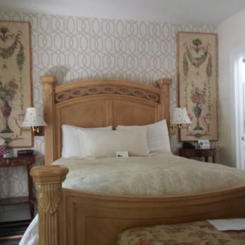 THE BERGSON - Room 3 - Hotels Near Me - Calistoga, California THE BERGSON - Room 3 - Hotels Near Me - Calistoga, California