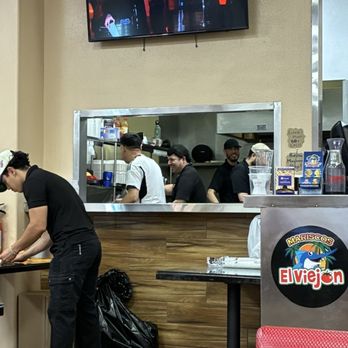 Mariscos El Viejon - Inside - Mexican Near Me - Lynwood, California Mariscos El Viejon - Inside - Mexican Near Me - Lynwood, California
