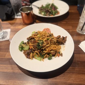 Yard House - Spicy beef garlic noodles - New American Near Me - Virginia Beach, Virginia
