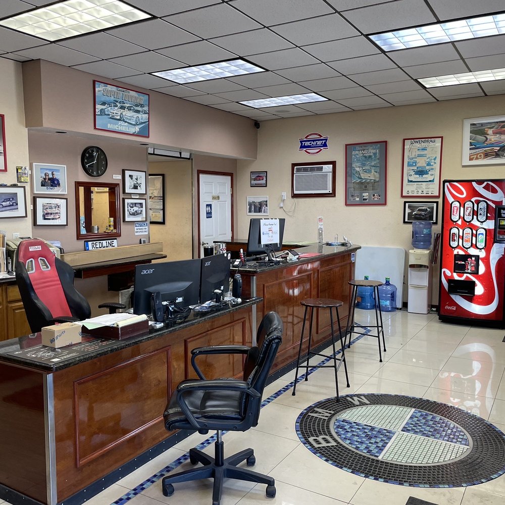 Redline BMW - Front desk - Auto Parts & Supplies Near Me - Pompano Beach, Florida Redline BMW - Front desk - Auto Parts & Supplies Near Me - Pompano Beach, Florida