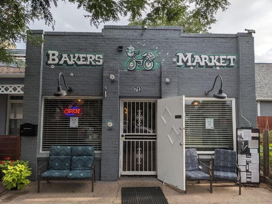 Baker Market by null