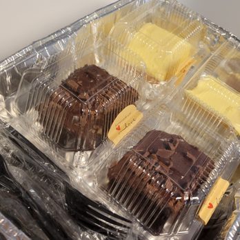 Tongue Talk - READY TO GO!!! - Custom Cakes Near Me Tongue Talk - READY TO GO!!! - Custom Cakes Near Me