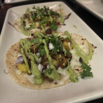 Mercado - Pasadena - Dos Gringas - Mexican Near Me - Pasadena, California