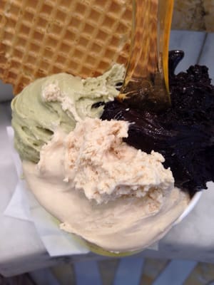 LE COLONNE GELATI & CREPES FAMOSE® by null