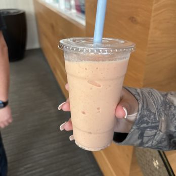 Prinkipia - Strawberry Mango smoothie - Coffee & Tea Near Me - Montebello, California Prinkipia - Strawberry Mango smoothie - Coffee & Tea Near Me - Montebello, California