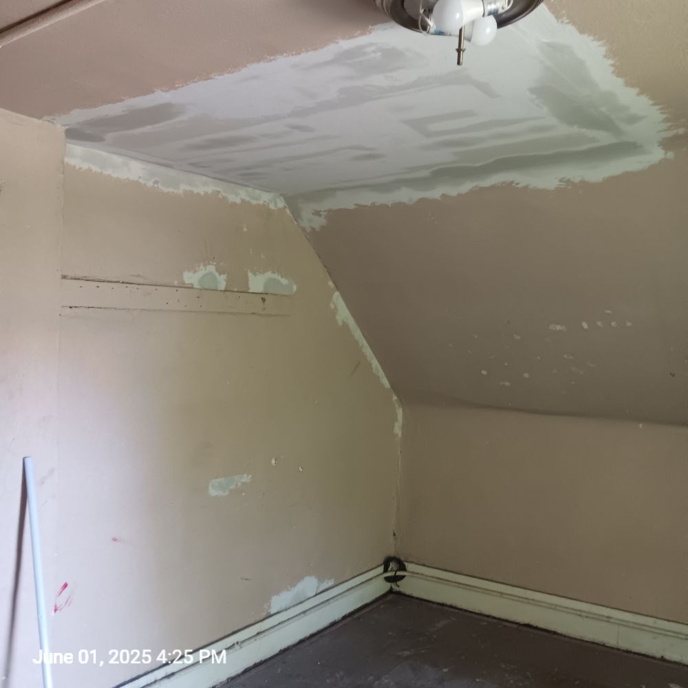 Slide of Reneau's Remodeling