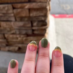 Pella Nails - The set with badly glued tips, lumps, bumps and different length and shape tips.
