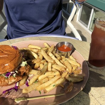 Driftwood Kitchen - Chicken sandwich - Seafood Near Me - Laguna Beach, California