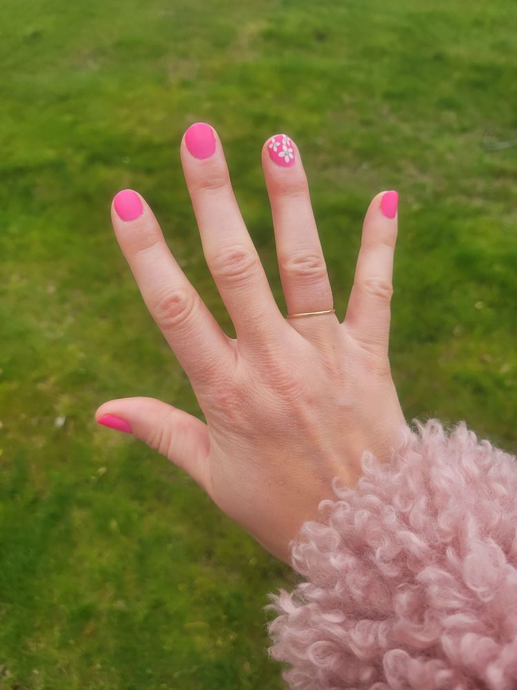 Nail Stop Logo