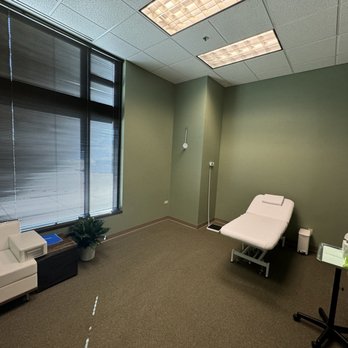 Elite Care Pediatrics - Comfortable and relaxing patient rooms - Pediatricians Near Me - Kansas City, Missouri Elite Care Pediatrics - Comfortable and relaxing patient rooms - Pediatricians Near Me - Kansas City, Missouri