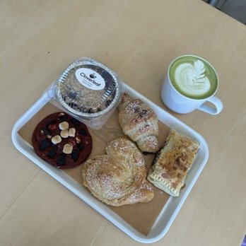 Cloverleaf Coffee & Bakery - Instagram/YouTube/TikTok/Yelp/Google Maps: @AC9MOO - Desserts Near Me - Temple City, California Cloverleaf Coffee & Bakery - Instagram/YouTube/TikTok/Yelp/Google Maps: @AC9MOO - Desserts Near Me - Temple City, California