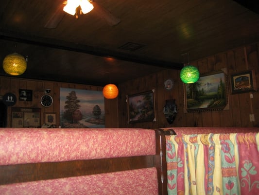Photo of Wheel Inn Restaurant - Cabazon, CA, US. interior shot
