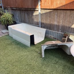 Cast-iron bathtub. Cast-iron bathtub.
