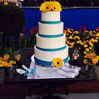 Bake Eat Love - My daughter's simple wedding cake, it was fruit filled vanilla, buttercream. Excellent taste, moist and delicious - Bakeries Near Me - Pawtucket, Rhode Island