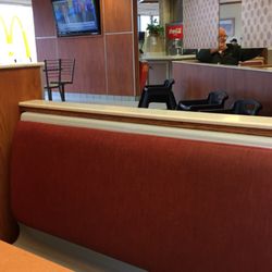 McDonald's - Nice booths