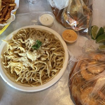 Shaking Crab - Garlic Noodles, Shrimp, Cajun Fries, and Dungeness Crab! - Cajun/Creole Near Me - Daly City, California Shaking Crab - Garlic Noodles, Shrimp, Cajun Fries, and Dungeness Crab! - Cajun/Creole Near Me - Daly City, California