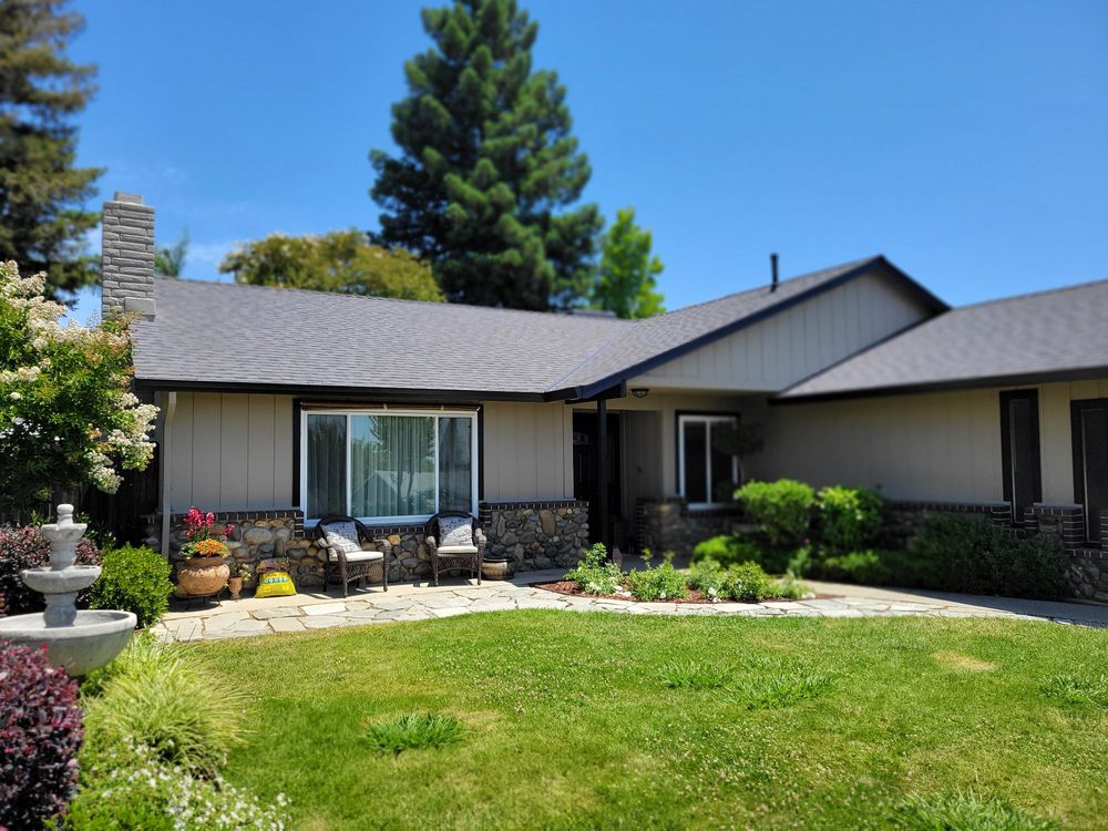 Slide of Cal-Vintage Roofing