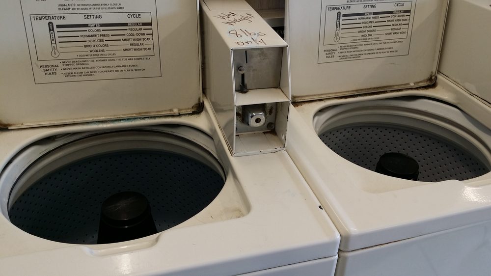 ALAMO LAUNDROMAT Updated August 2024 13 Photos 1462 Alamo Dr