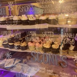 Anabia Cupcakery Café - Pucpakes