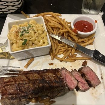 Stanley's Restaurant - Angus New York Steak - American Near Me - Los Angeles, California