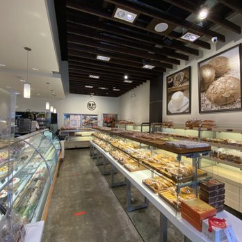 Sheng Kee Bakery - Inside Sheng Kee - Bakeries Near Me - Berkeley, California