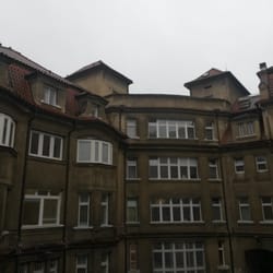 Ústav pro péči o matku a dítě