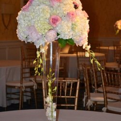 Giselle's Flowers and Gifts