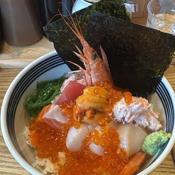 Totoya - Fukuju - Sushi Bars Near Me - Honolulu, Hawaii