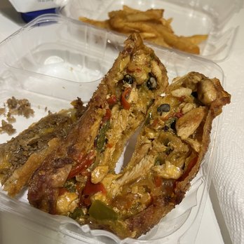 World Famous - Fajita chicken egg roll - Food Trucks Near Me - Lauderdale Lakes, Florida