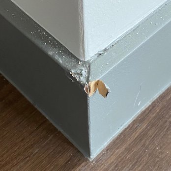 Denver Professional Movers - Damage to the corner of the wall in new apartment. - Movers Near Me - Denver, Colorado Denver Professional Movers - Damage to the corner of the wall in new apartment. - Movers Near Me - Denver, Colorado