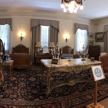 Rosecliff Mansion - Museums Near Me - Newport, Rhode Island