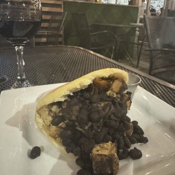 Bienmesabe - Tropical Vegan Arepa - Venezuelan Near Me - Chicago, Illinois