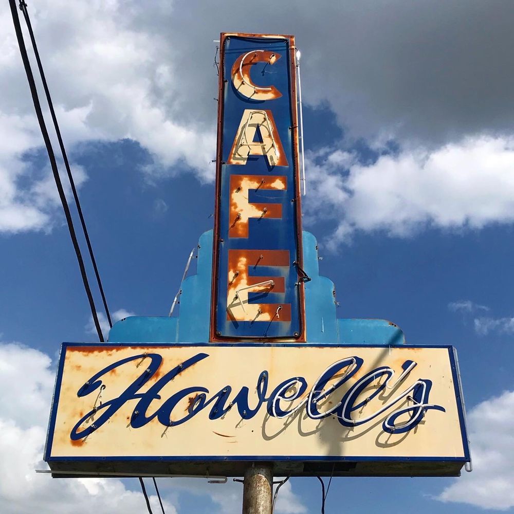 Howell's Western Cafe - the neon sign - American Near Me - Springtown, Texas