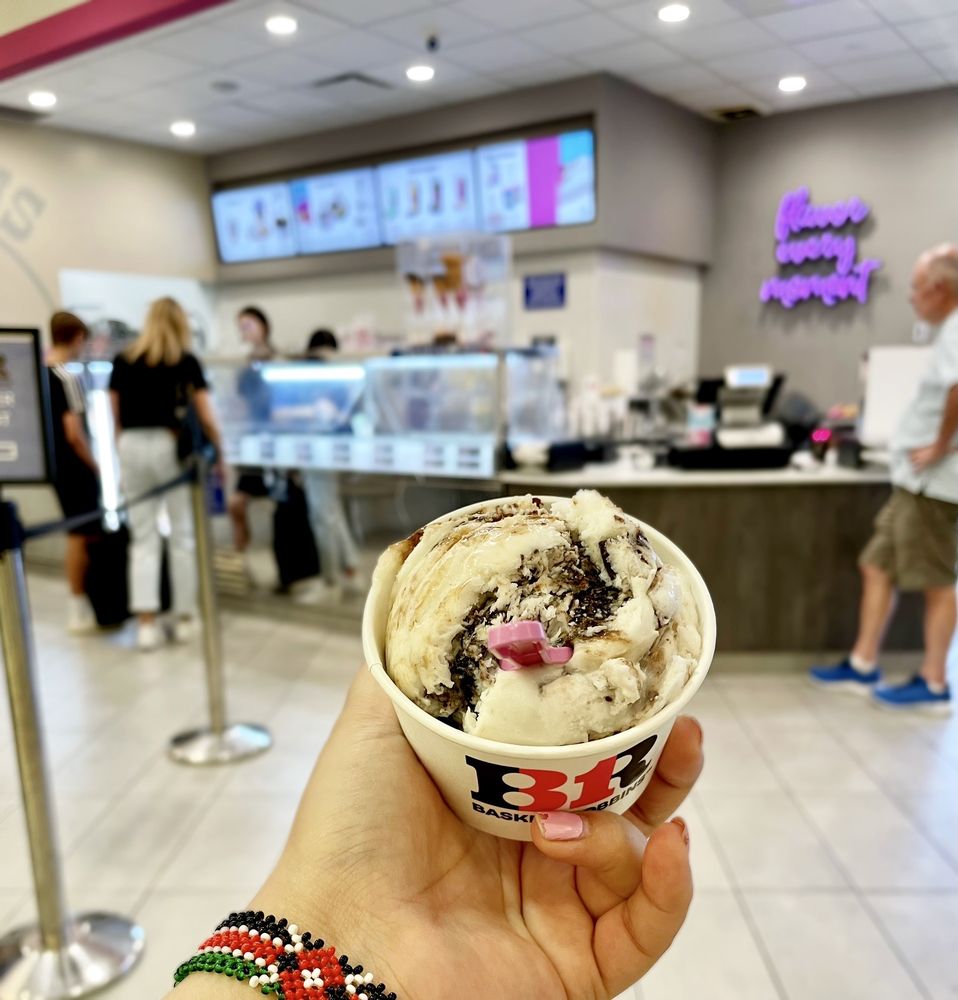 BASKINROBBINS Updated September 2024 42 Photos 4820 Kingsway
