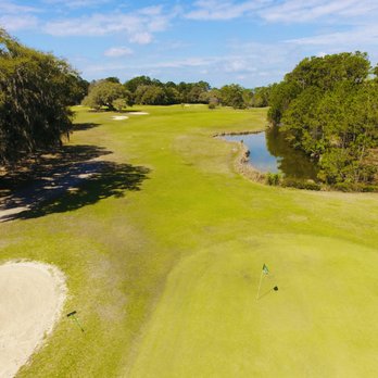 The Landing At Pleasant Point - 3rd Hole--par 4
Challenging short hole with water down the left protecting the green - Golf Near Me - Beaufort, South Carolina The Landing At Pleasant Point - 3rd Hole--par 4
Challenging short hole with water down the left protecting the green - Golf Near Me - Beaufort, South Carolina