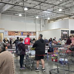 Costco Wholesale - Busy #Pre-FootballSuperBowlShopping2025 #2024Superbowl shopping