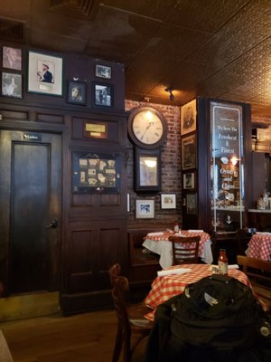 P.J. CLARKE’S - 437 Photos & 1000 Reviews - 915 Third Ave, New York, NY ...