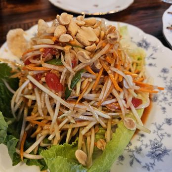Budsaba Thai Bistro - Papaya salad - Thai Near Me - Orlando, Florida Budsaba Thai Bistro - Papaya salad - Thai Near Me - Orlando, Florida
