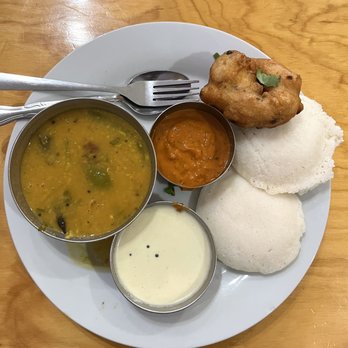 Thalaiva's Indian Kitchen - Idli Vada Combo - Indian Near Me - Park Ridge, Illinois