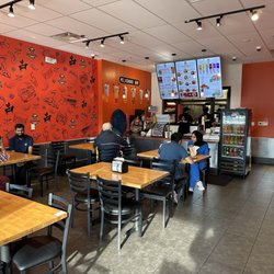 Halal Burgers - Dinning Area  @ColumbusFoodDude
