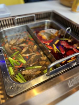 Chong Qing Wharf Hot Pot & LAANKEE LEMON TEA山城码头火锅&澜记港式茶饮 by null