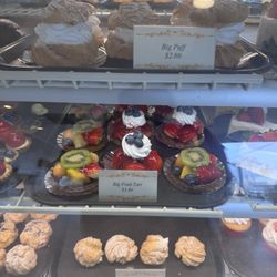 Venecia Bakery