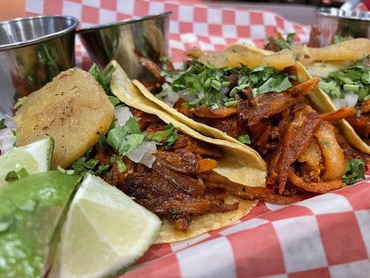 Los Gyros by null