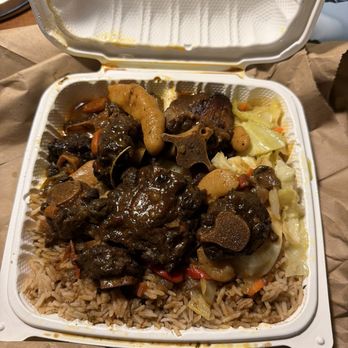 Da Jerk House - Caribbean Near Me - Morningside, Maryland
